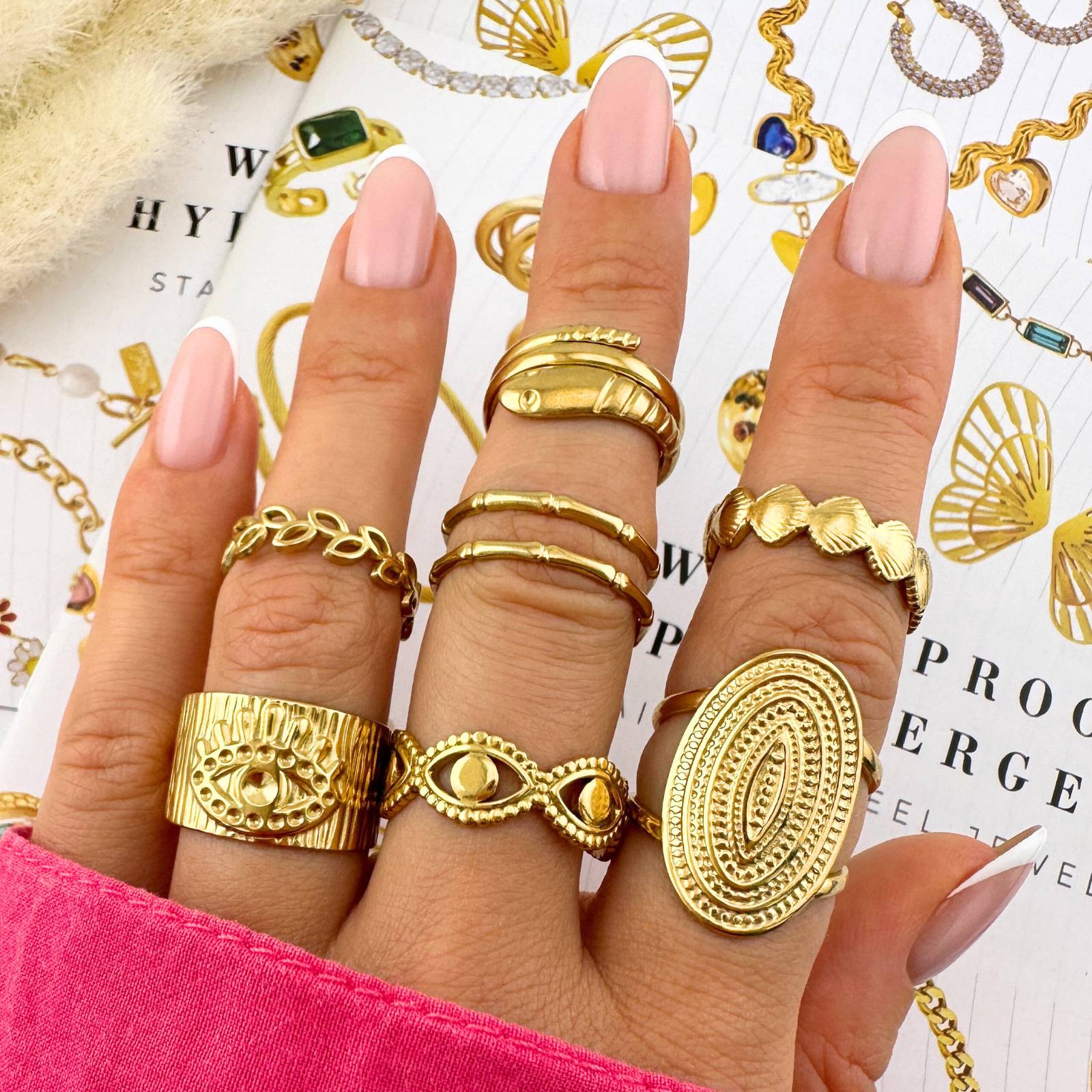 Divine Leaves Ring, 18K Gold Plated Steel