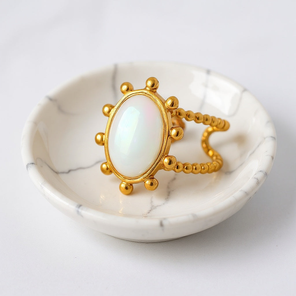 Classic Grace Pearl Ring