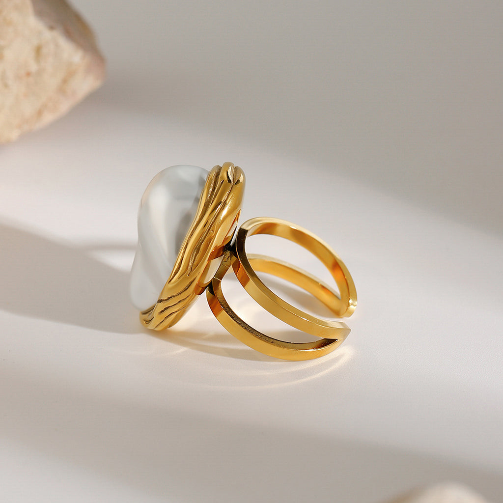 Radiant Form Ring