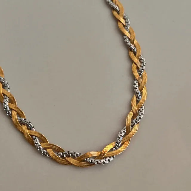 Helix Chain Necklace