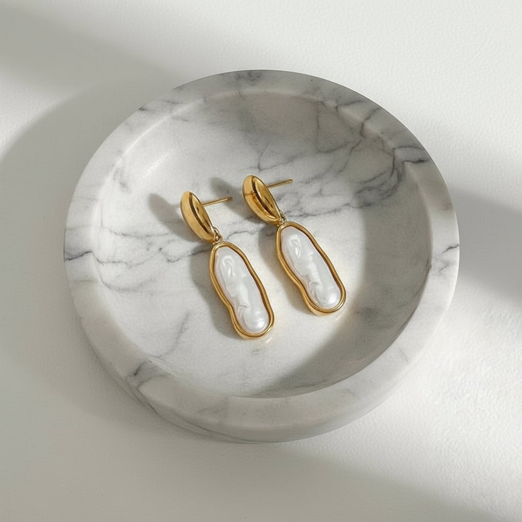 Sculpted Grace Earrings