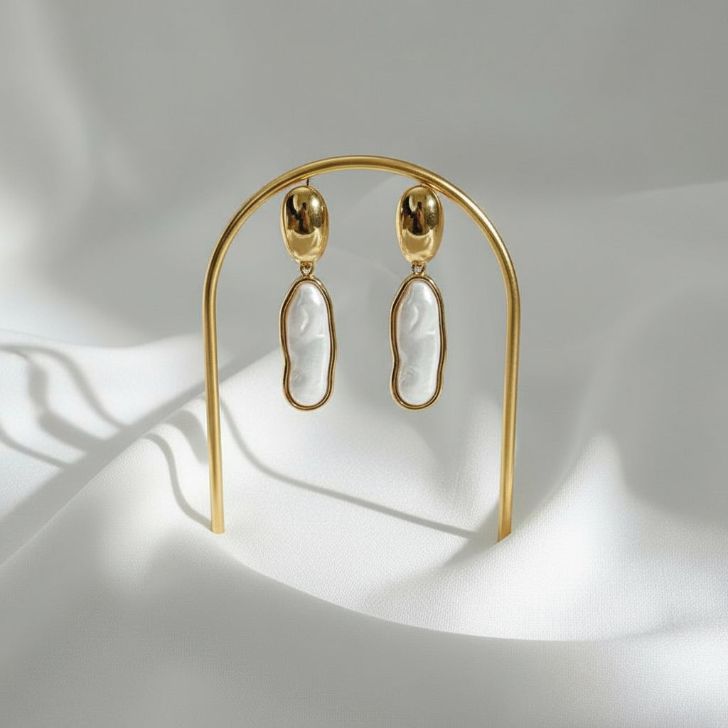 Sculpted Grace Earrings