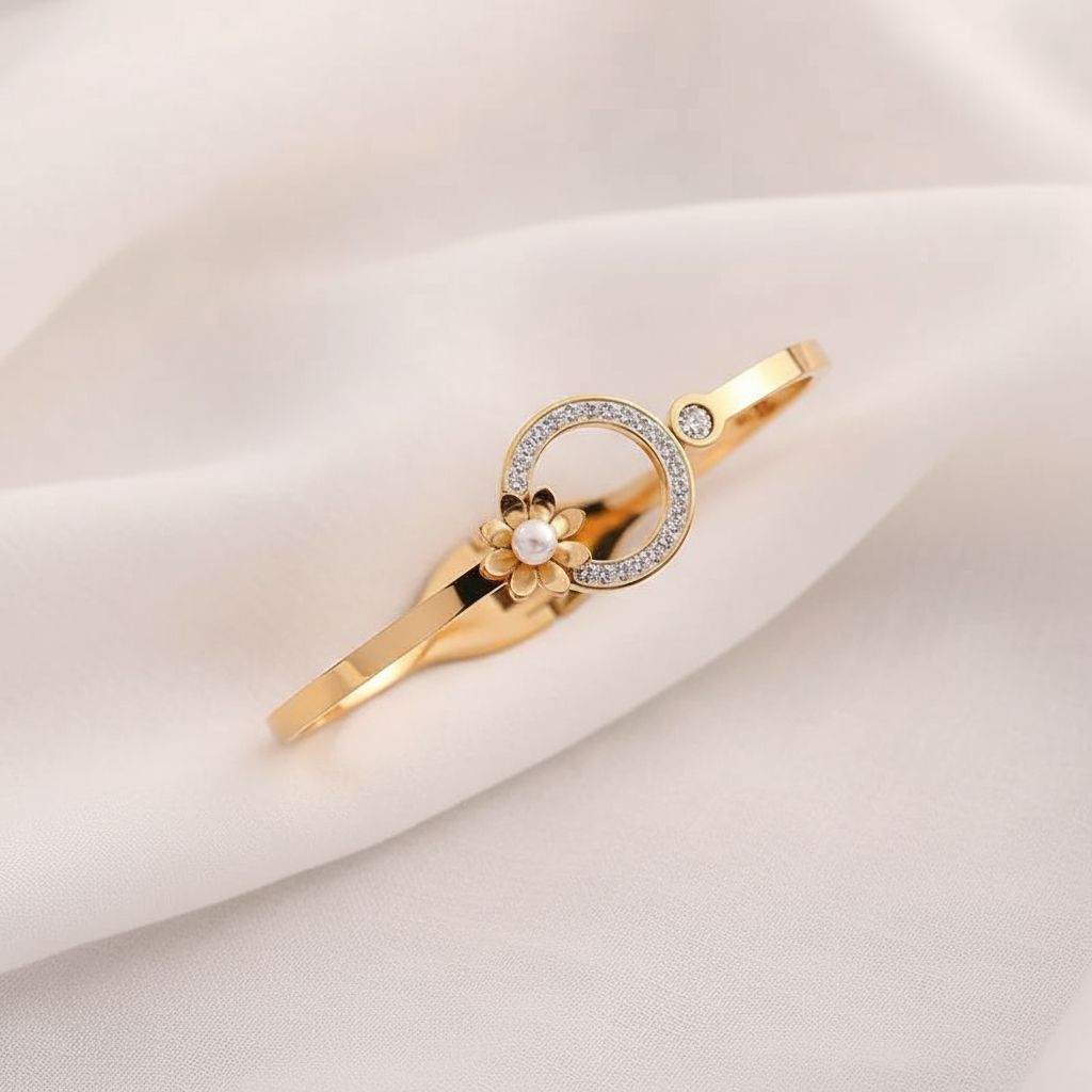 Daisy Orbit Bracelet