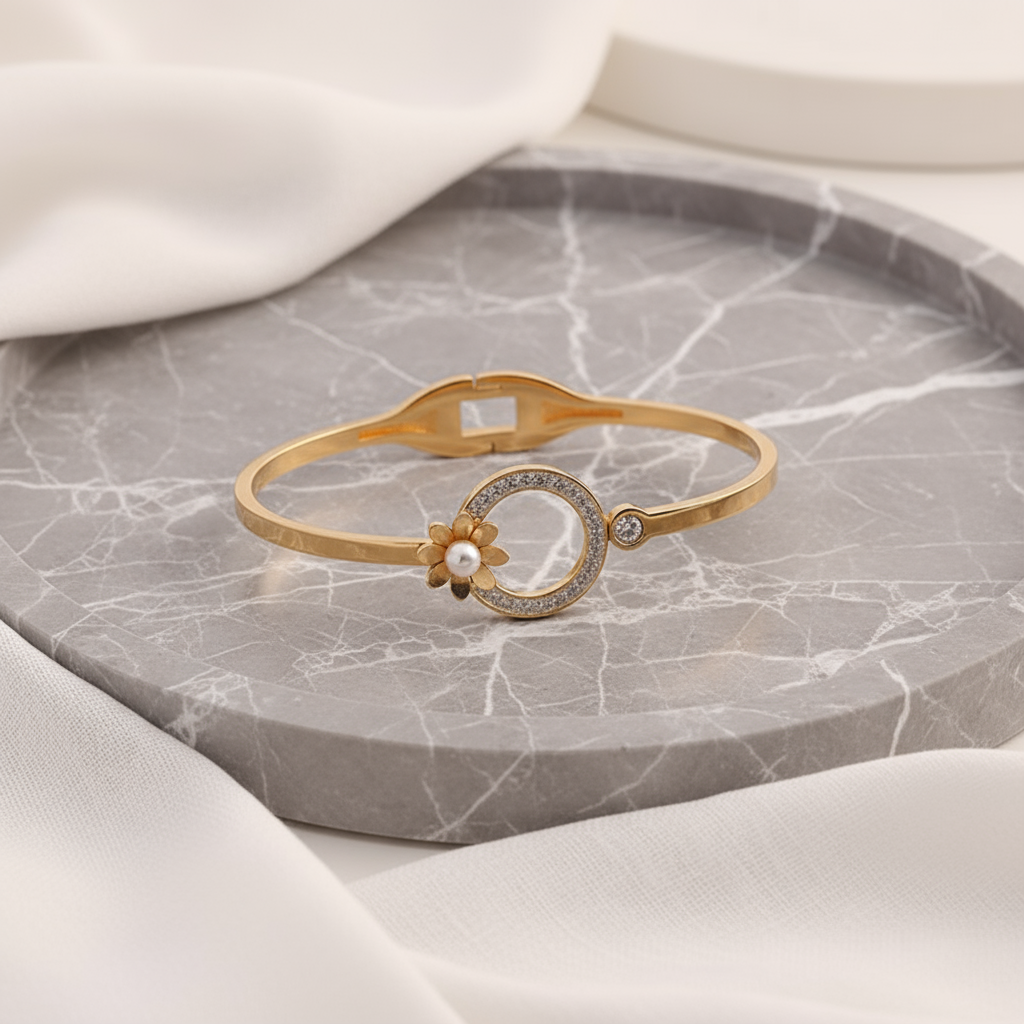 Daisy Orbit Bracelet