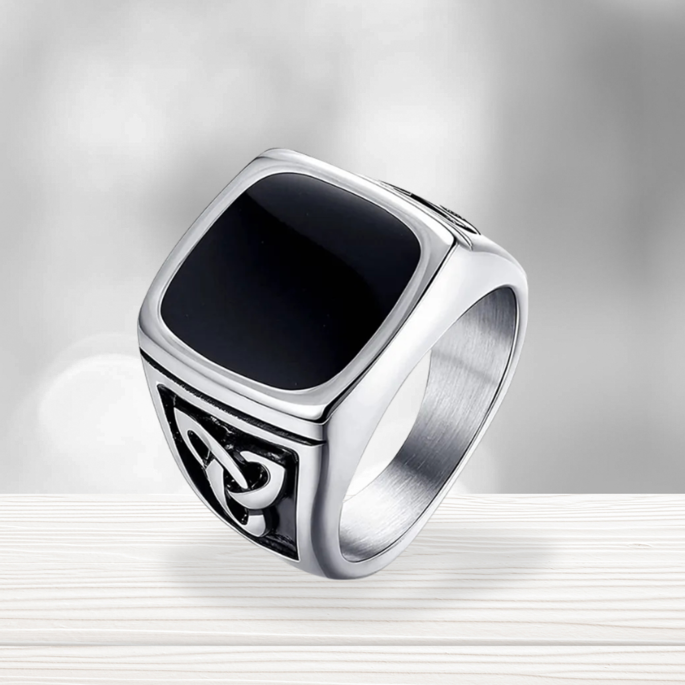 Axel Signet Ring
